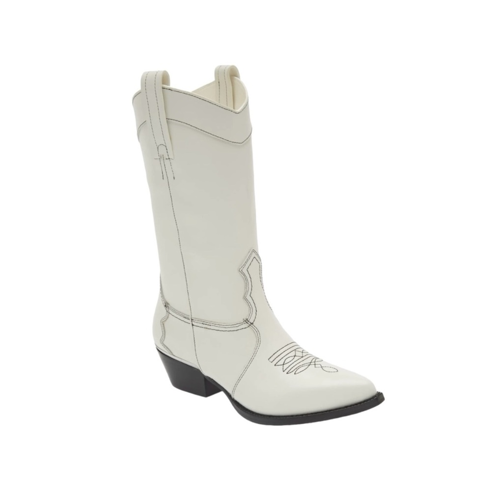 White Cowboy Boots NEW DKNY Laila Boots Leather Cowgirl Country Western NEW 9.5